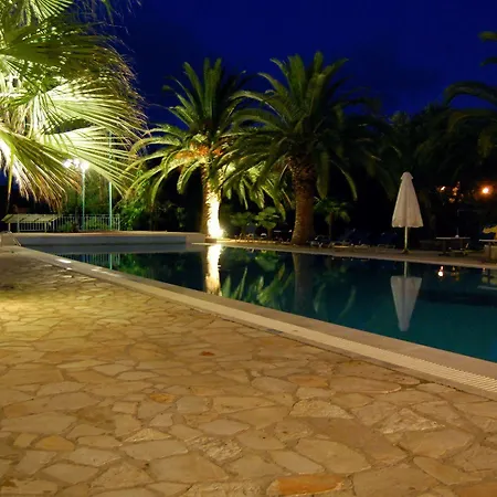 Paloma Blanca 3* イプソス